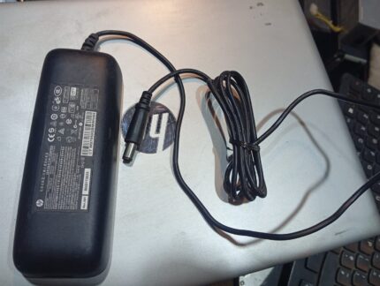 Genuine HP laptop AC power adapter